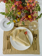 Bundle Una mesa cotidiana en amarillo