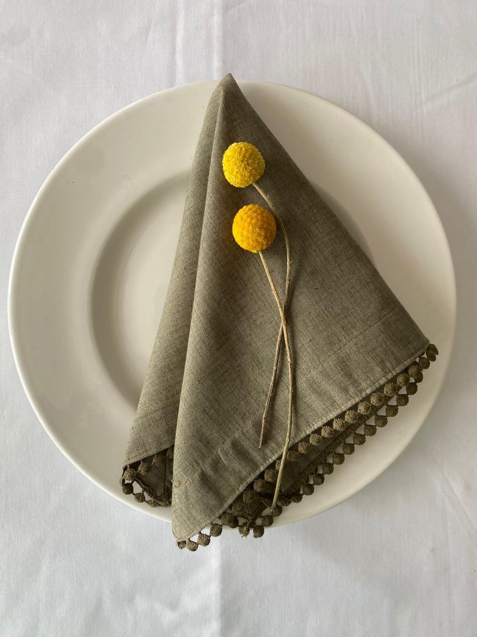 Servilleta  Linoblend “Bolita" tamaño Banquete (Set de 4 piezas)